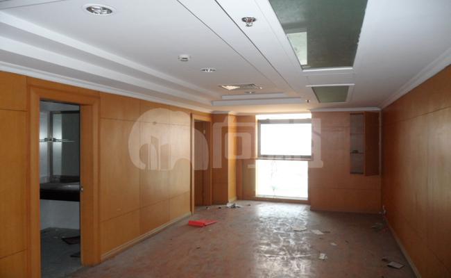环球广场A楼 580m²办公室 4元/m²/天 中等装修