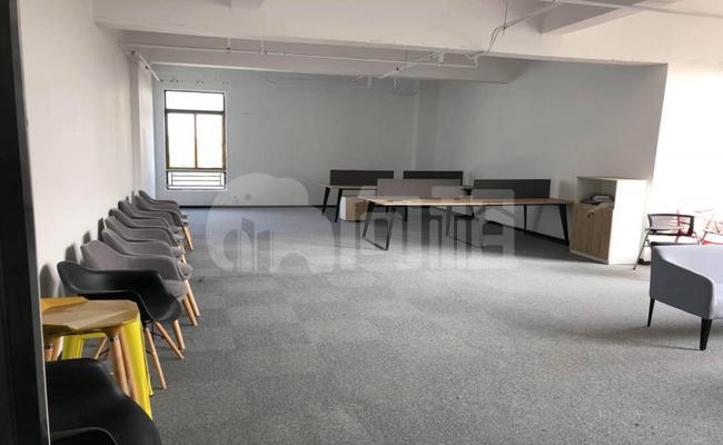 清华同方创业家 124m²办公室 2.1元/m²/天 中等装修