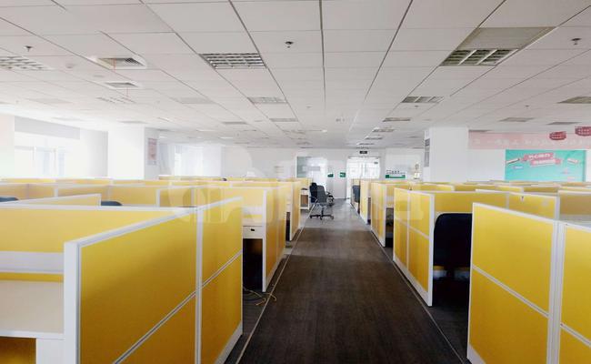 上海浦东软件园祖冲之园 665m²办公室 4.6元/m²/天 简单装修