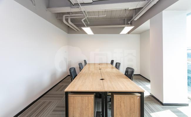 凌空SOHO Distrii办伴 35m²共享办公 精品装修