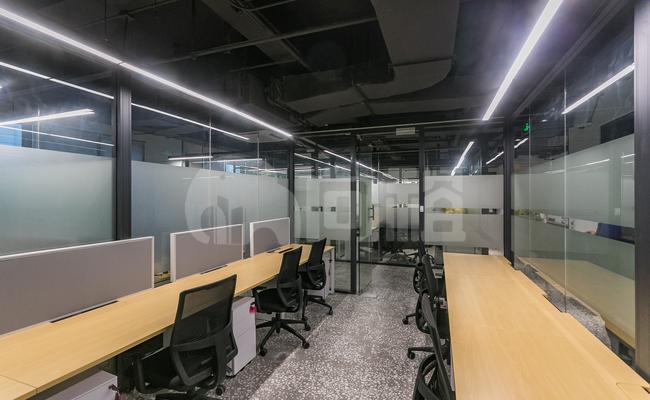 上海普天信息产业园 独角兽全球平行加速器X众创空间 40m²共享办公 精品装修