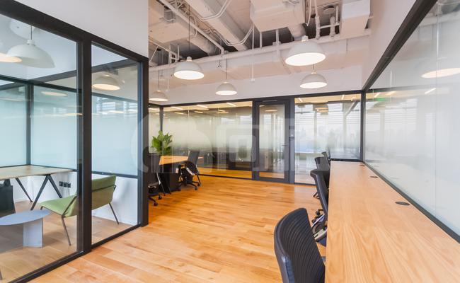 上海国金中心 wework 30m²共享办公 精品装修