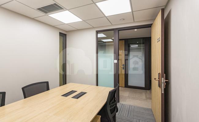 港汇中心 Distrii办伴 30m²共享办公 精品装修