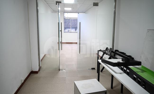 九润商务大厦（闵行） 75m²办公室 1.7元/m²/天 简单装修