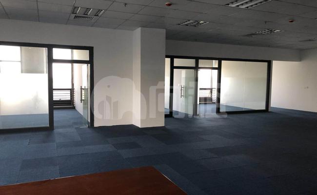 张江智创 260m²办公室 1.9元/m²/天 简单装修