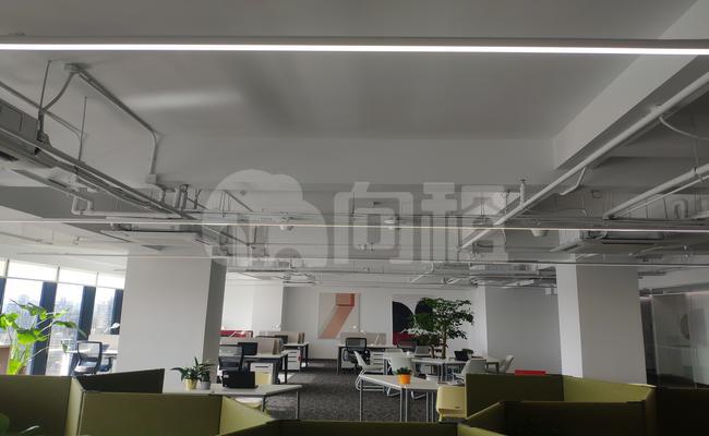 云汇天地写字楼 1440m²办公室 6.93元/m²/天 简单装修