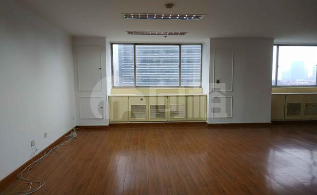 内外联大厦 102m²办公室 3.3元/m²/天 简单装修