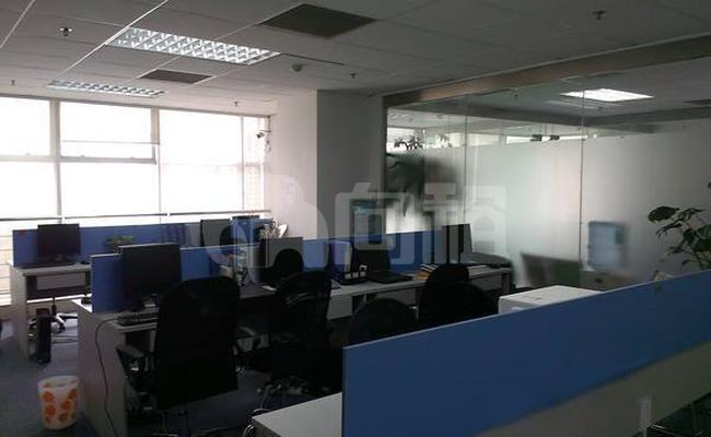 绿地东海岸国际广场 58m²办公室 3元/m²/天 中等装修