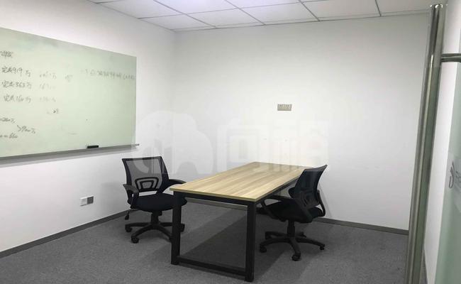 诚达创意产业园写字楼 368m²办公室 4.5元/m²/天 中等装修