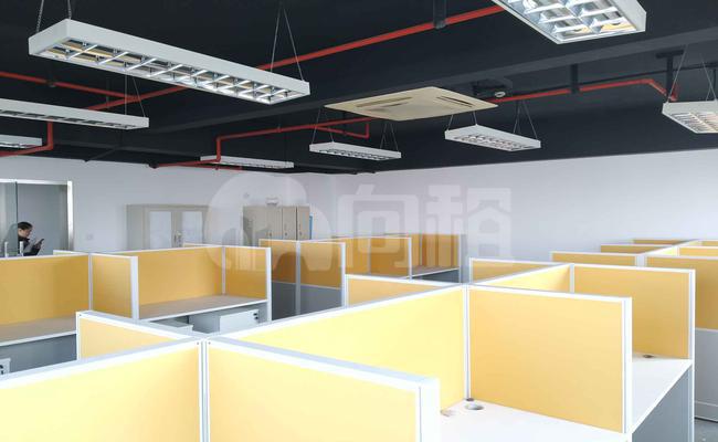 空间技术产业园 85m²办公室 2.7元/m²/天 简单装修