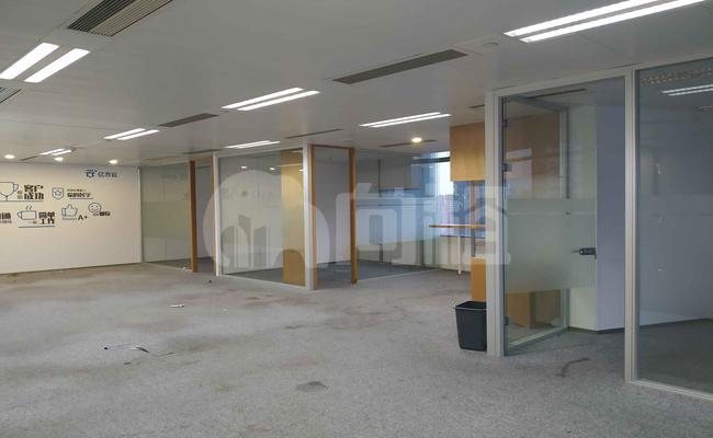 悦达889中心写字楼 350m²办公室 6.39元/m²/天 精品装修